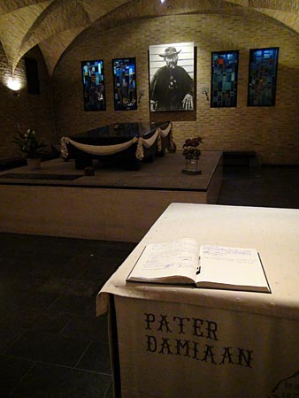 Crypt of Father Damien under Saint Anthony's Chapel, Leuven